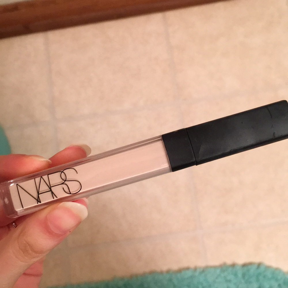 Nars radiant creamy concealer